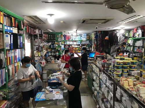 開學在即 商業(yè)城文具用品走俏