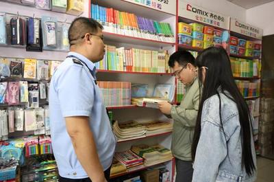 蚌埠高新區(qū): &ldquo;掃黃打非&rdquo;在行動 保駕護(hù)航&ldquo;開學(xué)季&rdquo;