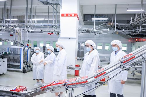 好麗友工廠開放日 媒體零距離見證食品安全與智能化生產